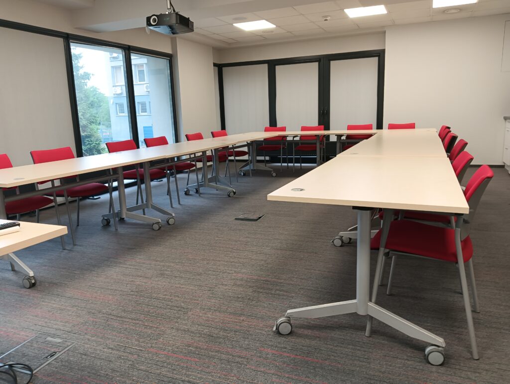 Sala konferencyjna Dębiec 400